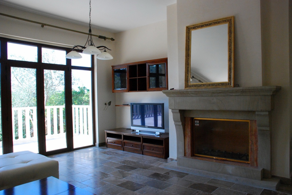 Image of House - 5 Bedrooms - 5 Bathrooms for Sale in Budva-Petrovac-Montenegro, Image 3