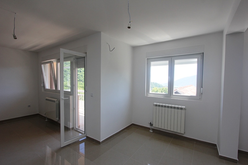 Image of House - 6 Bedrooms - 6 Bathrooms for Sale in Herceg-Novi-Igalo-Montenegro, Image 11