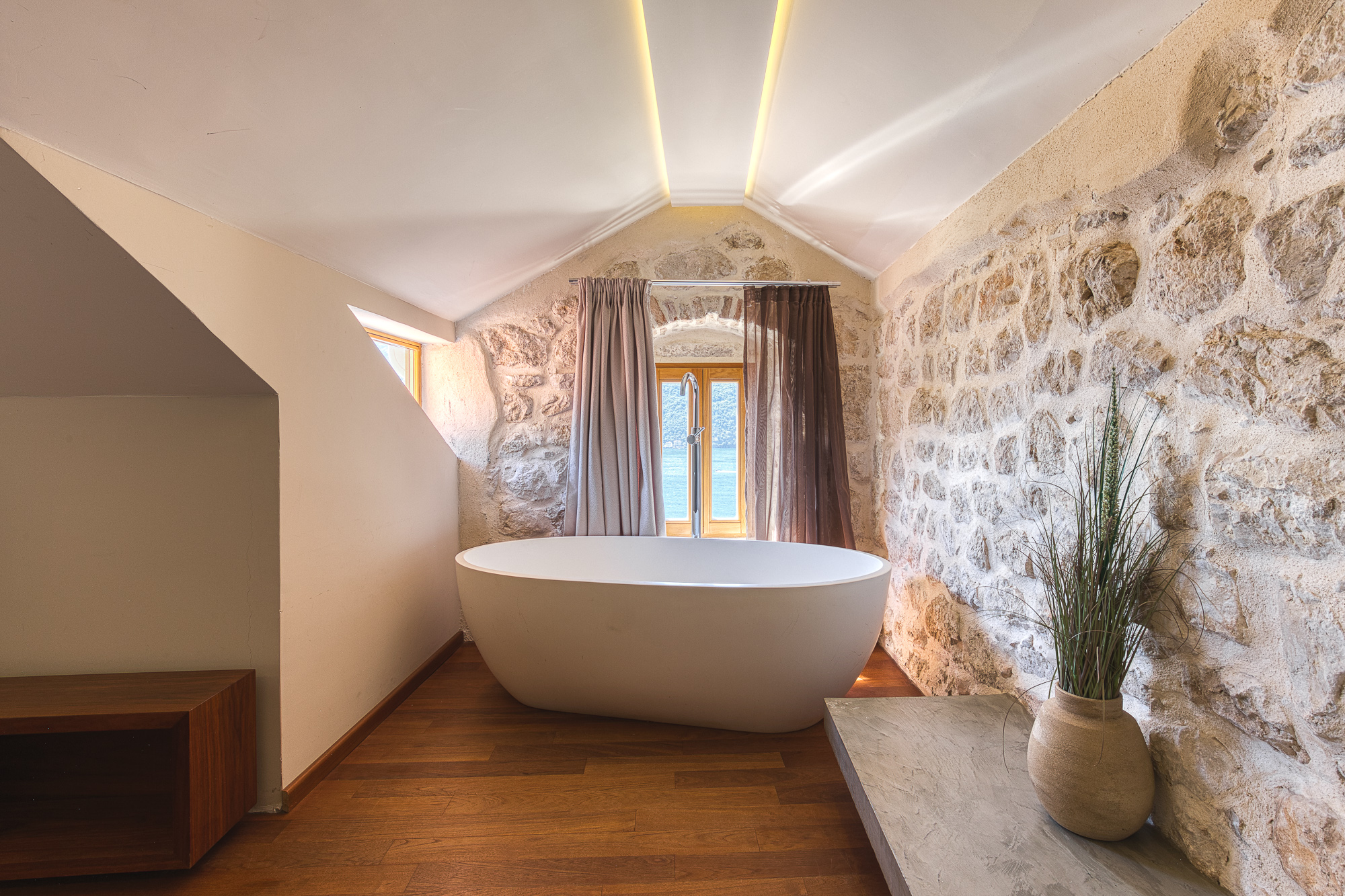 Image of Villa - 7 Bedrooms - 7 Bathrooms for Sale in Kotor-Montenegro, Image 17