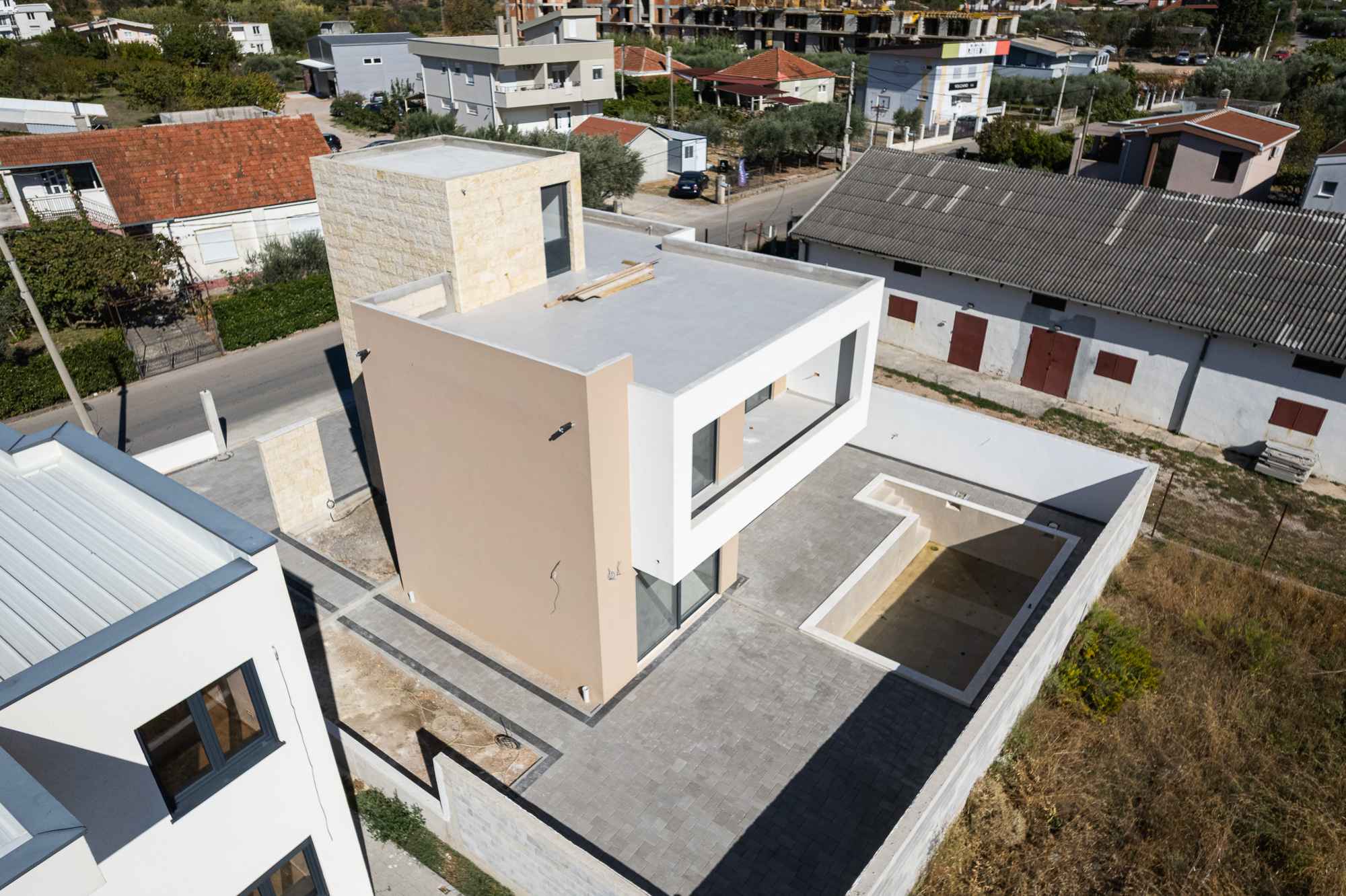  Image of House - 3 Bedrooms - 3 Bathrooms for Residential For Sale in Bar-Bar-Montenegro, Image 29