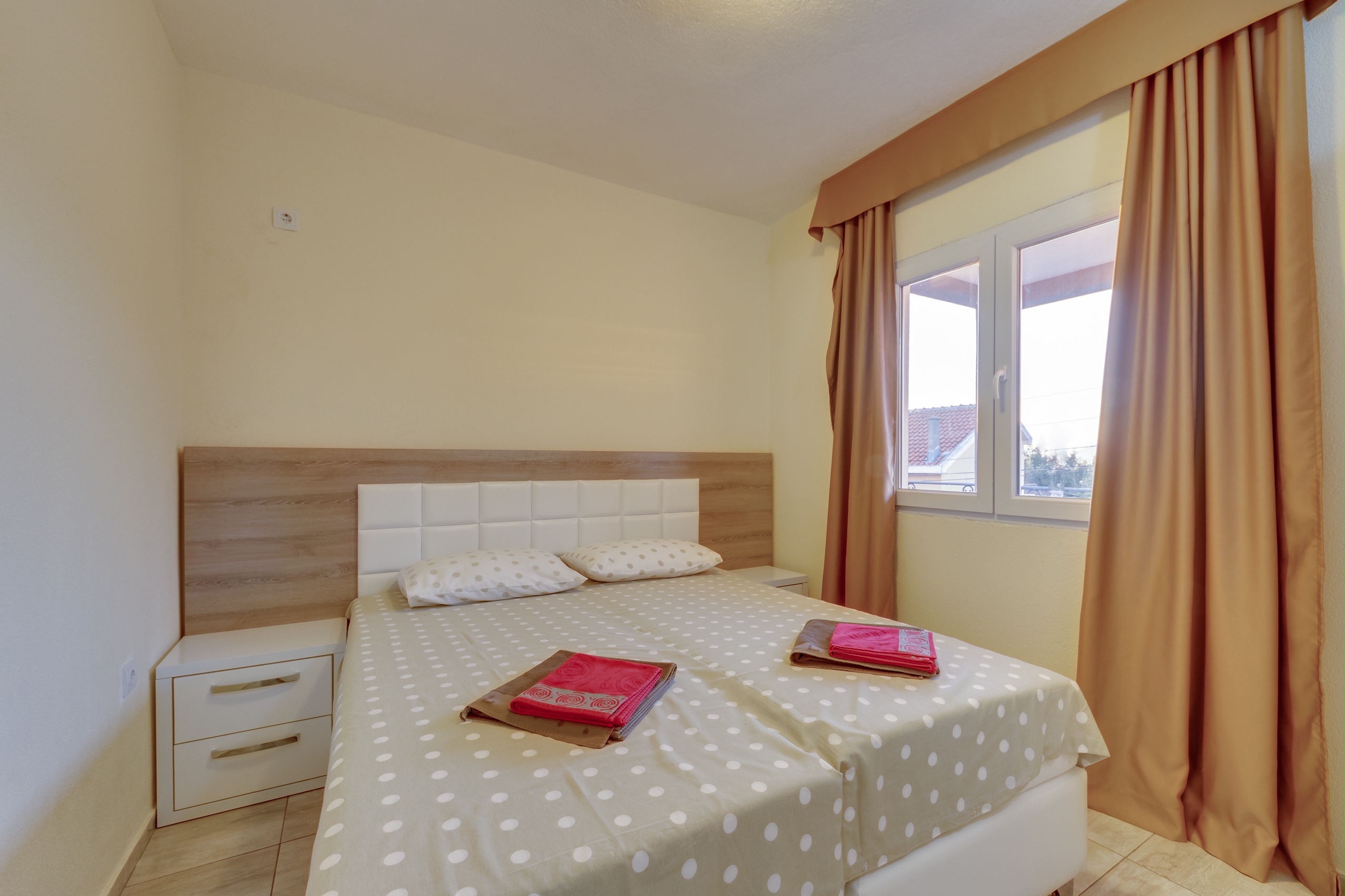 Image of Hotel - 10 Bedrooms for Sale in Bar-Bar-Montenegro, Image 8