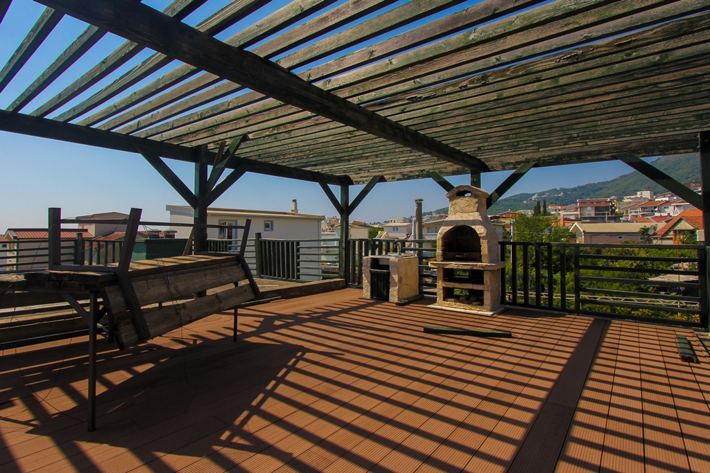 Image of House - 7 Bedrooms - 2 Bathrooms for Sale in Bar-Susanj-Montenegro, Image 4