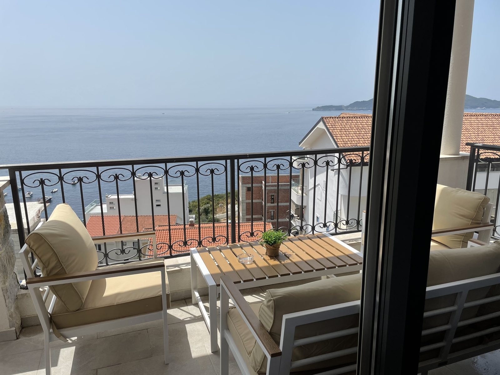 Image of Apartment - 2 Bedrooms - 1 Bathrooms for Sale in Budva-Przno-Montenegro, Image 1