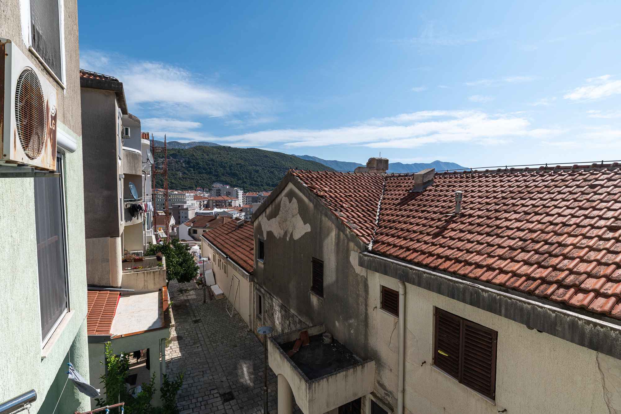  Image of Apartment - 2 Bedrooms - 1 Bathrooms for Residential For Sale in Budva-Budva-Montenegro, Image 6