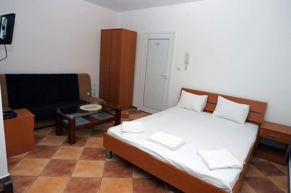 Image of House - 10 Bedrooms - 10 Bathrooms for Sale in Bar-Sutomore-Montenegro, Image 4