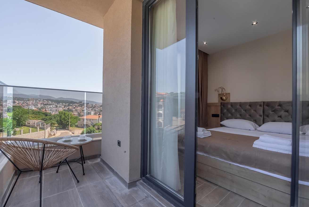 FOR SALE / PARTNERSHIP – HOTEL IN A PRIME LOCATION  Dobre Vode Bar