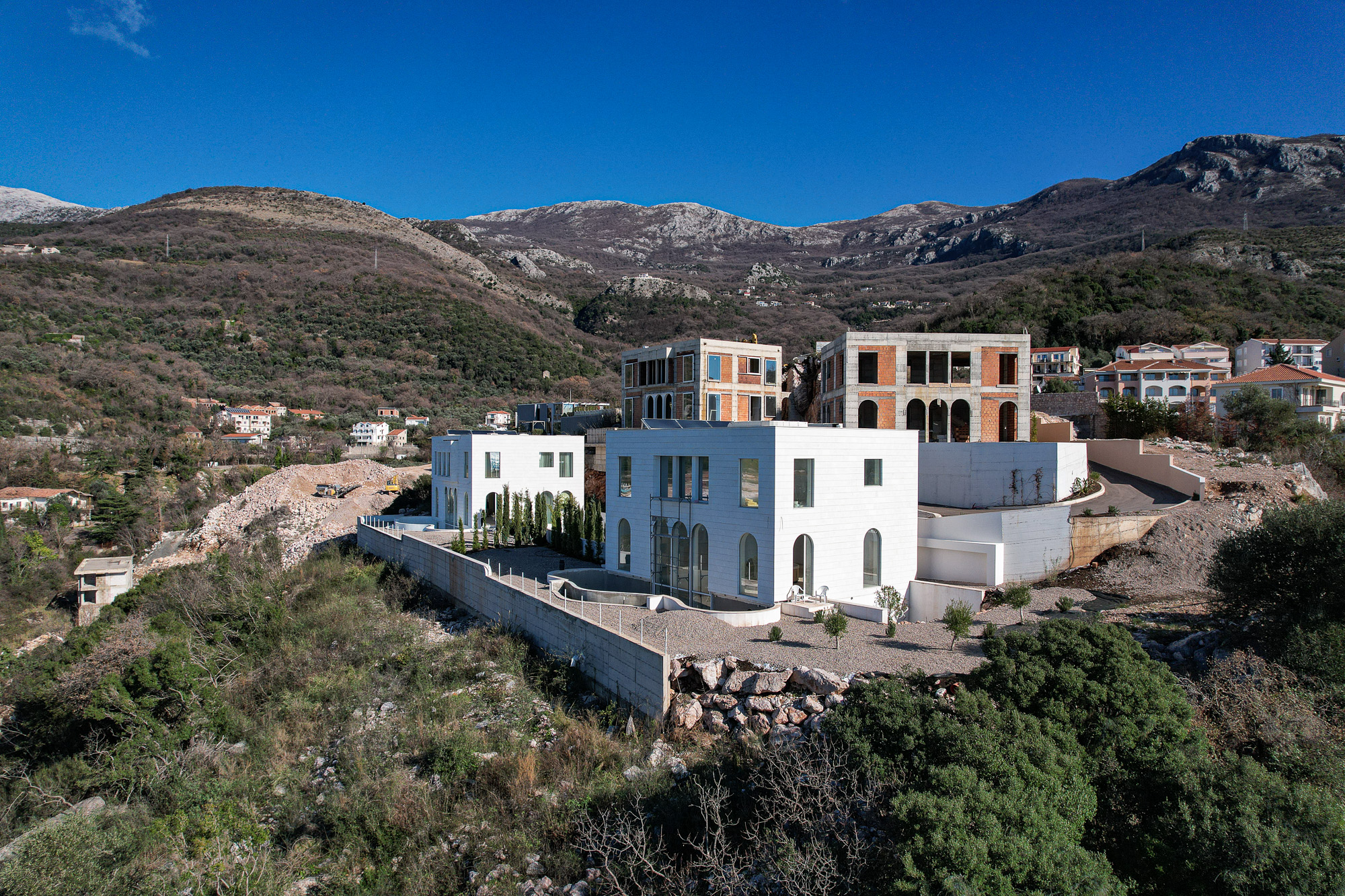 Image of Villa - 4 Bedrooms for Sale in Budva-Kamenovo-Montenegro, Image 3