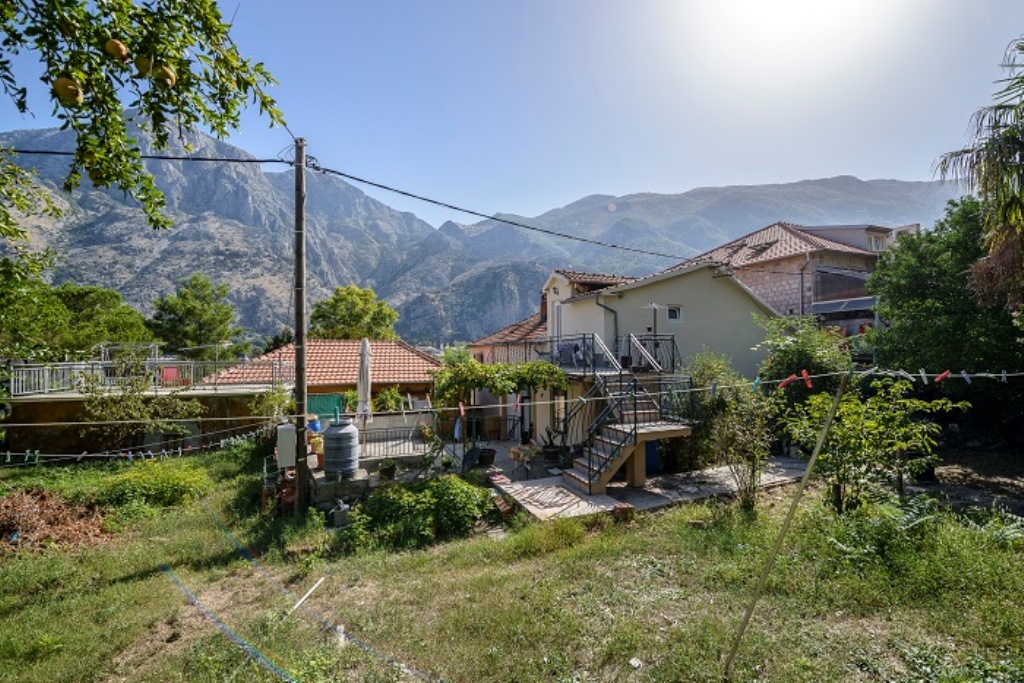 Image of House - 6 Bedrooms - 4 Bathrooms for Sale in Kotor-Kotor-Montenegro, Image 2