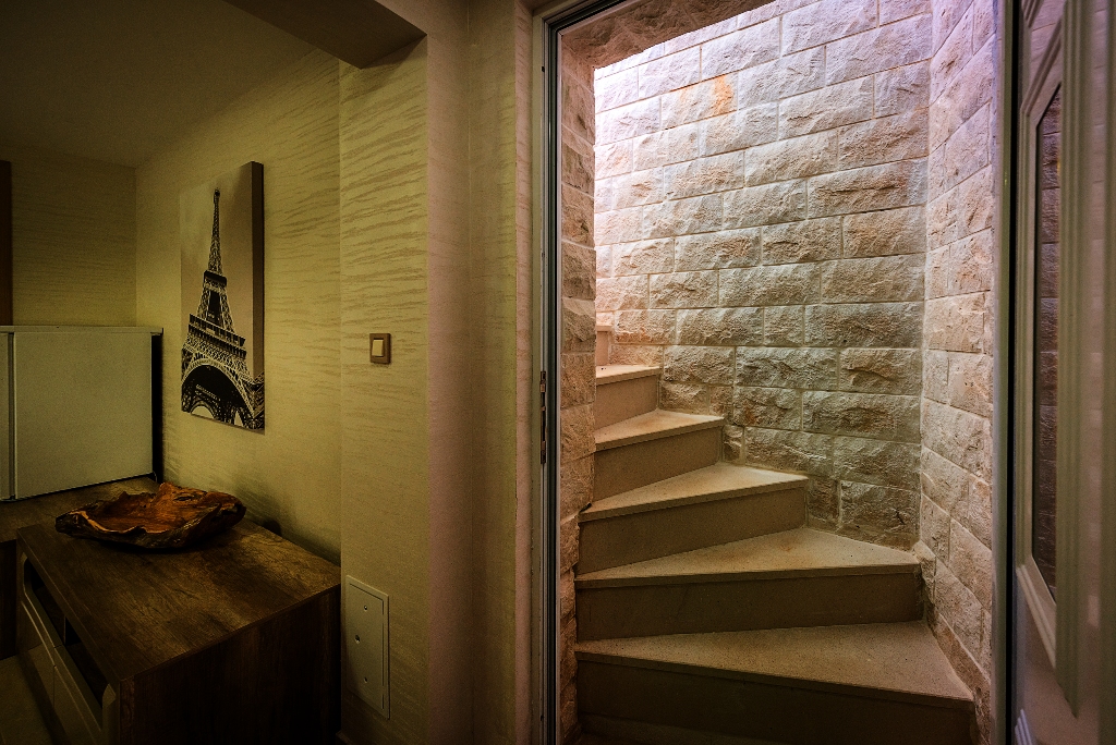 Image of Villa - 5 Bedrooms - 4 Bathrooms for Sale in Tivat-Tivat-Montenegro, Image 9