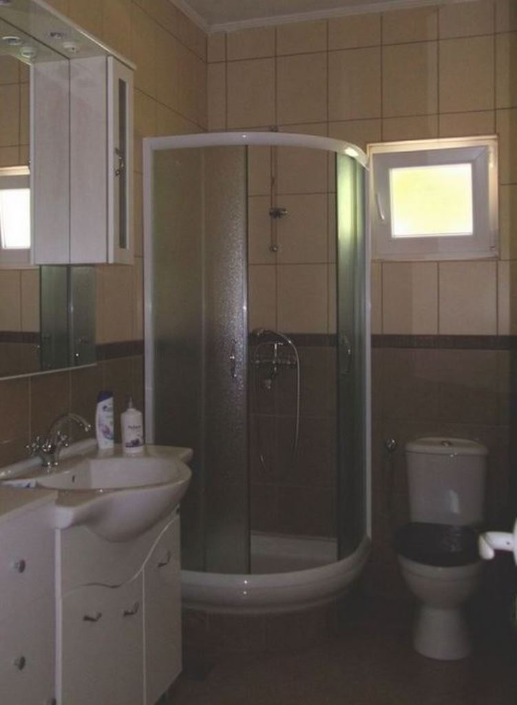 Image of House - 4 Bedrooms for Sale in Kotor-Kotor-Montenegro, Image 3