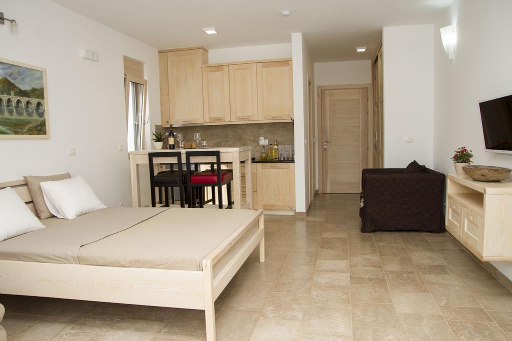 Image of Hotel - 4 Bedrooms for Sale in Bar-Bar-Montenegro, Image 24