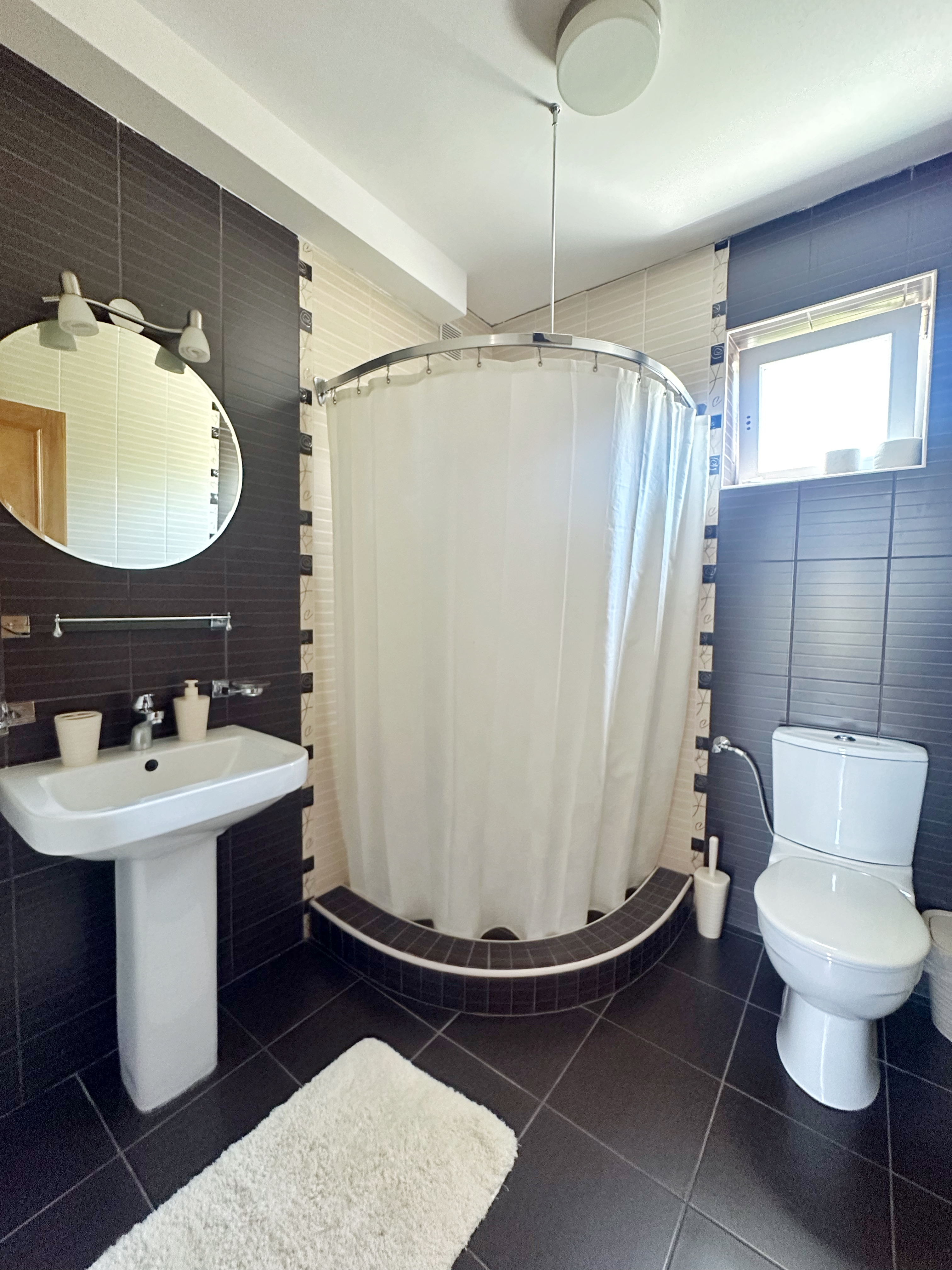 Image of House - 8 Bedrooms - 5 Bathrooms for Sale in Bar-Dobre Vode-Montenegro, Image 27