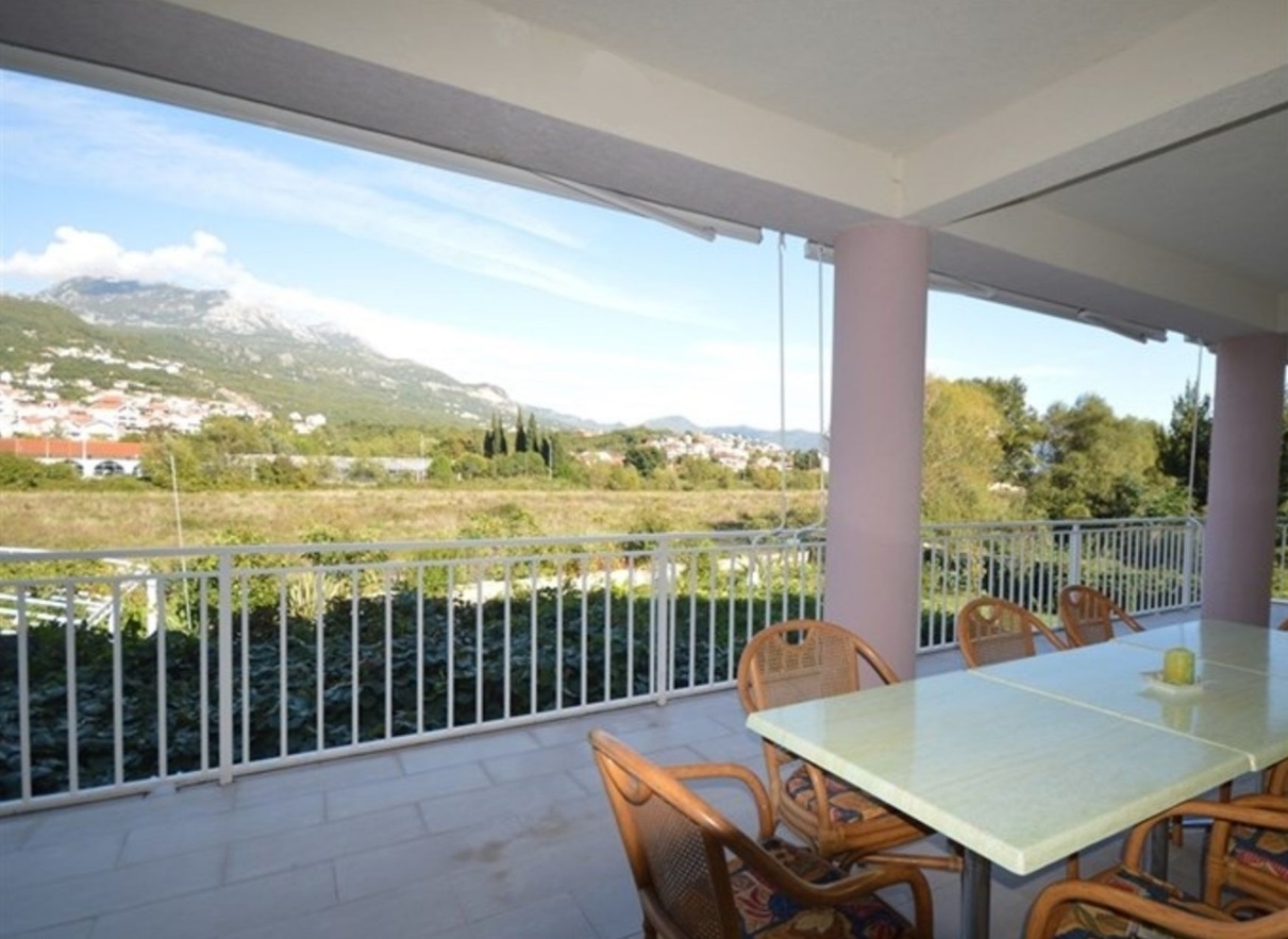 Image of House - 11 Bedrooms - 11 Bathrooms for Sale in Herceg-Novi-Sutorina-Montenegro, Image 2
