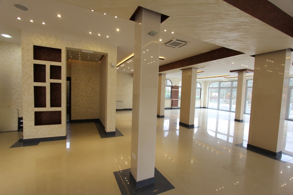 Image of Hotel - 16 Bedrooms for Sale in Herceg-Novi-Igalo-Montenegro, Image 2