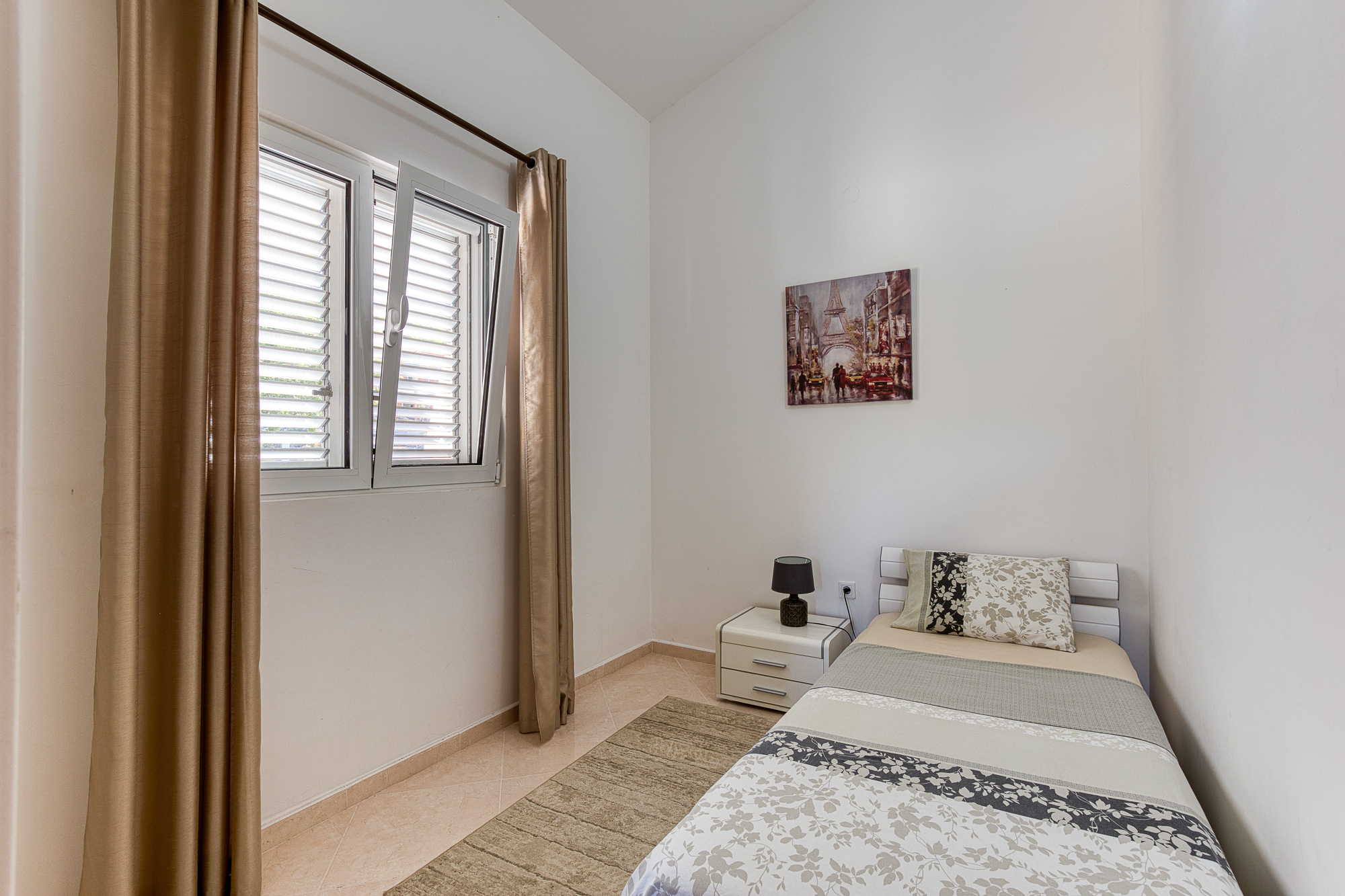 Image of Villa - 4 Bedrooms - 2 Bathrooms for Sale in Kotor-Montenegro, Image 12