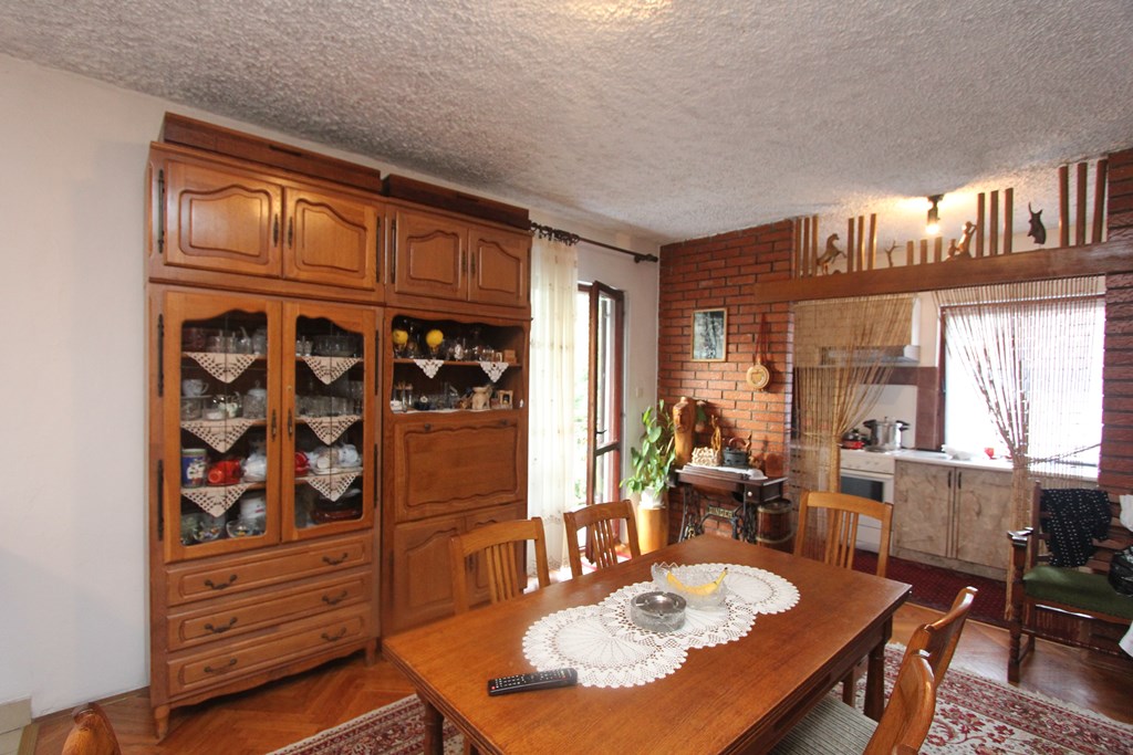 Image of House - 5 Bedrooms for Sale in Herceg-Novi-Herceg Novi-Montenegro, Image 17