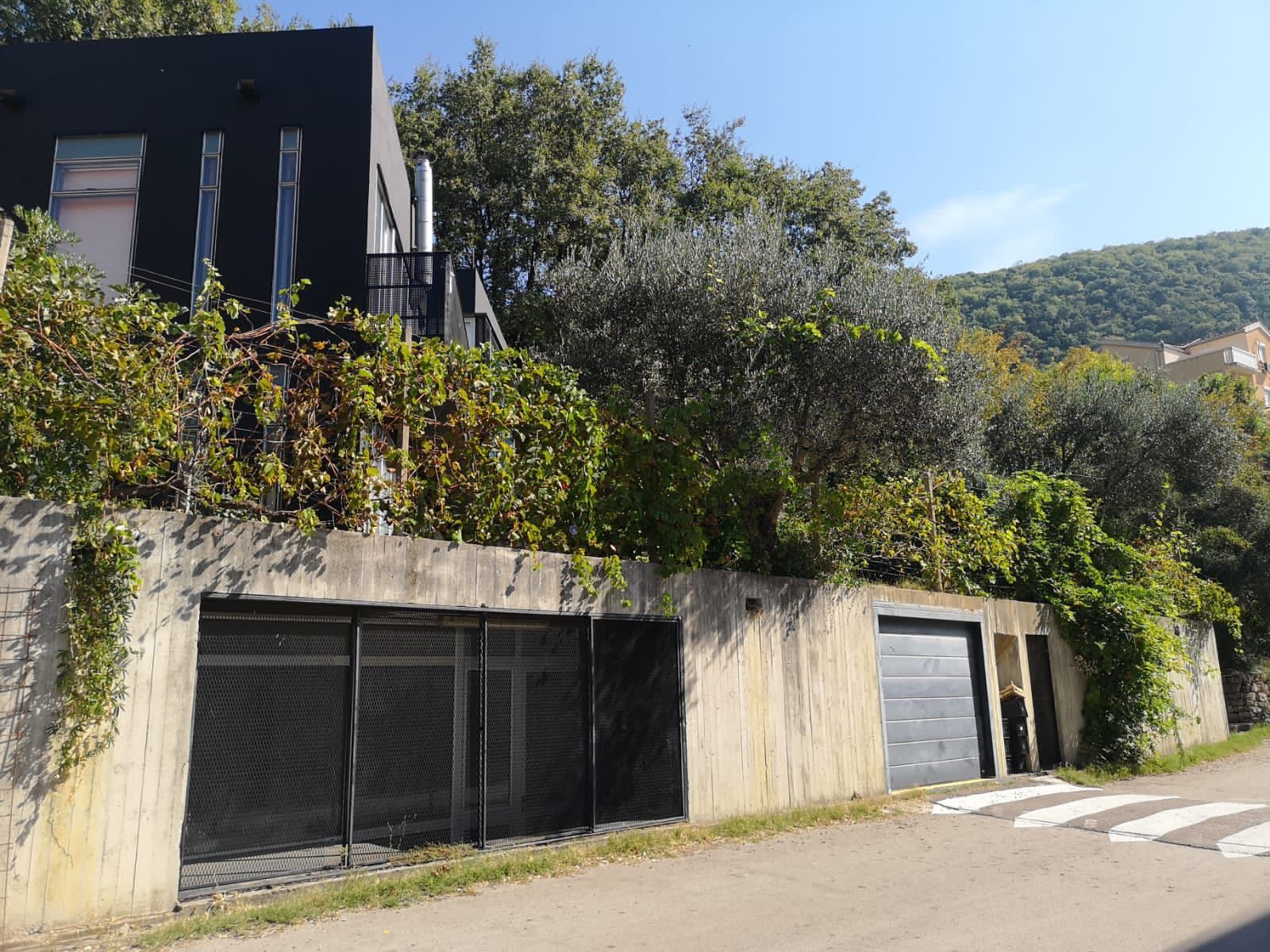 Image of House - 3 Bedrooms - 4 Bathrooms for Sale in Budva-Seoce-Montenegro, Image 4