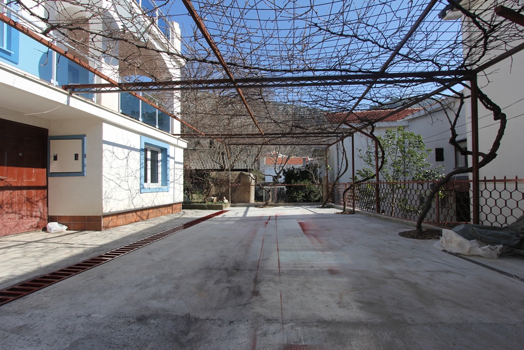 Image of Townhouse - 5 Bedrooms - 5 Bathrooms for Sale in Budva-Budva-Montenegro, Image 14