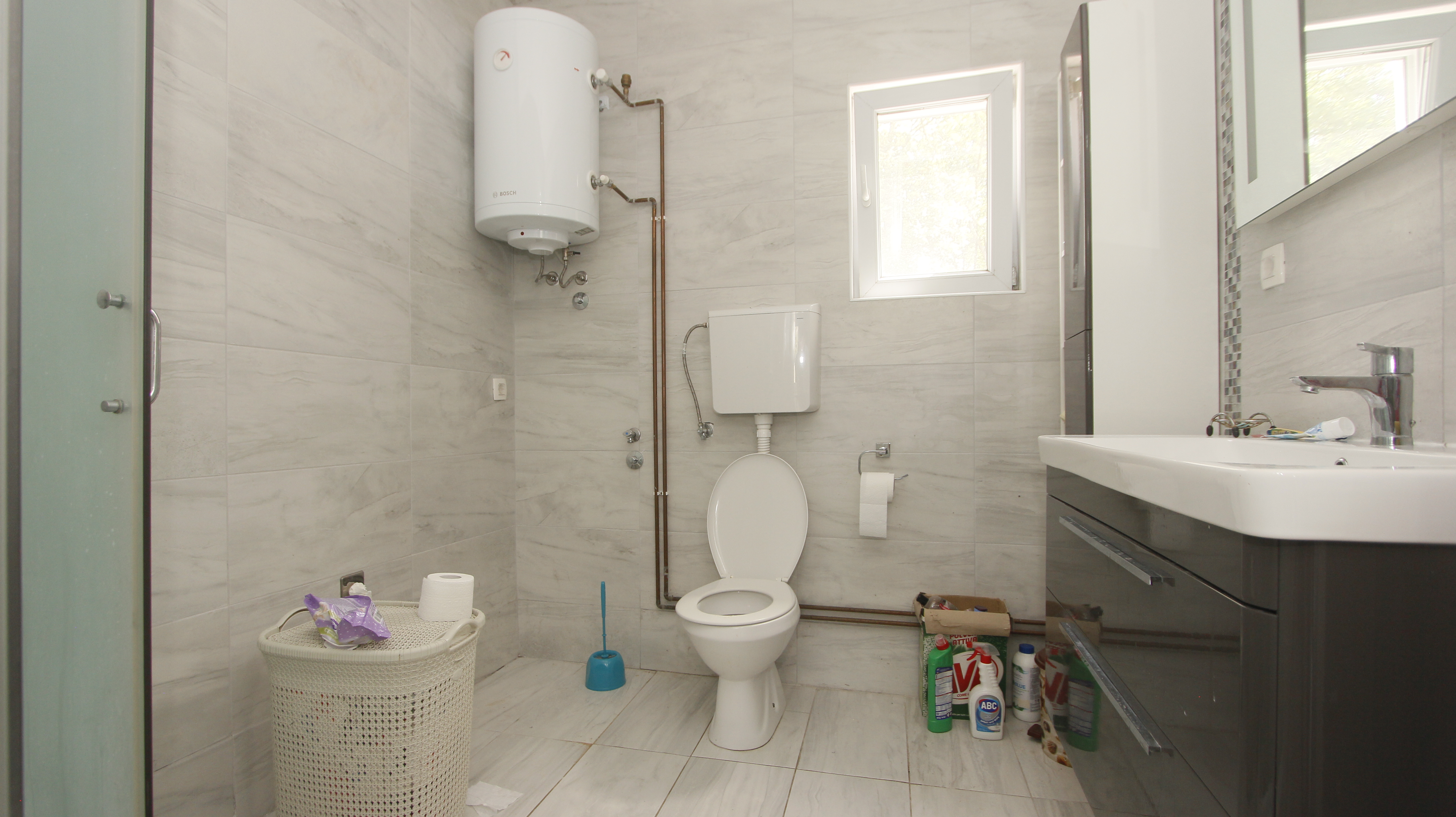 Image of House - 5 Bedrooms - 3 Bathrooms for Sale in Kotor-Radanovici-Montenegro, Image 9