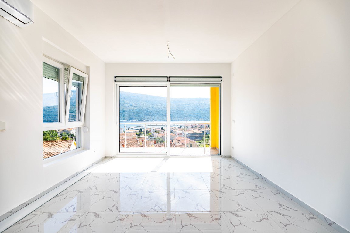 Image of Apartment - 2 Bedrooms - 1 Bathrooms for Sale in Herceg-Novi-Djenovici-Montenegro, Image 7
