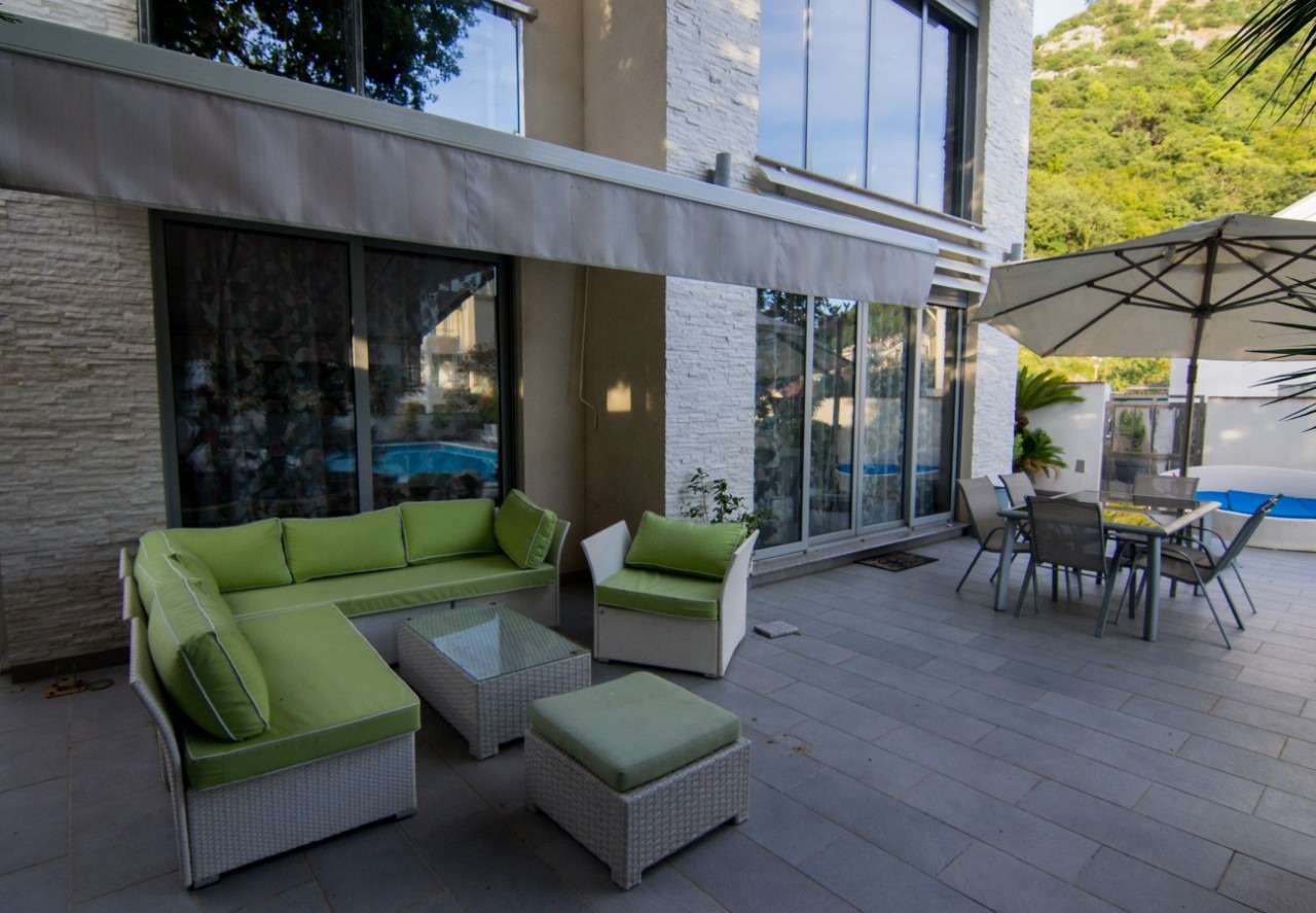 Image of Villa - 3 Bedrooms - 4 Bathrooms for Sale in Budva-Budva-Montenegro, Image 4