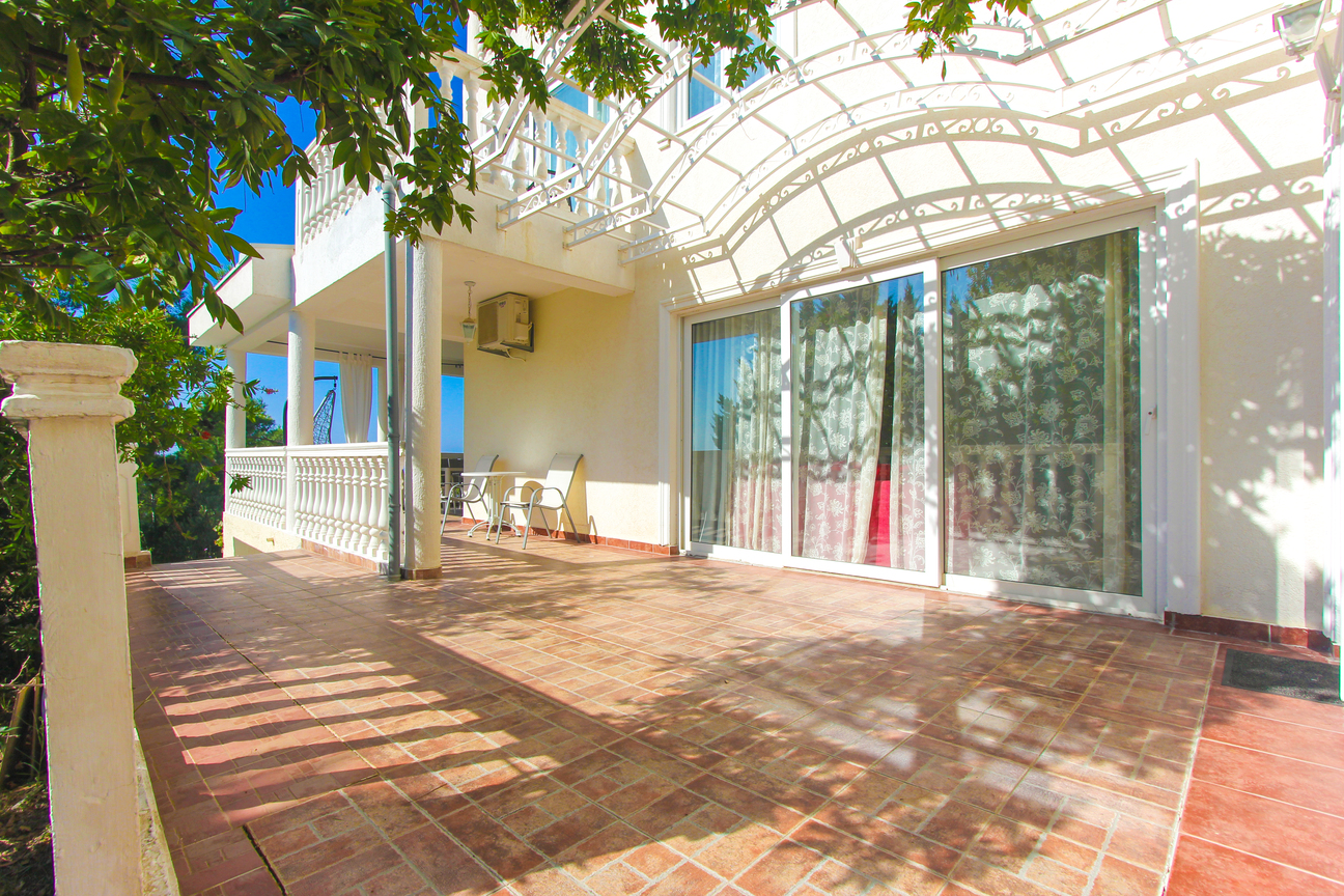 Image of House - 4 Bedrooms - 5 Bathrooms for Sale in Bar-Zeleni Pojas-Montenegro, Image 4