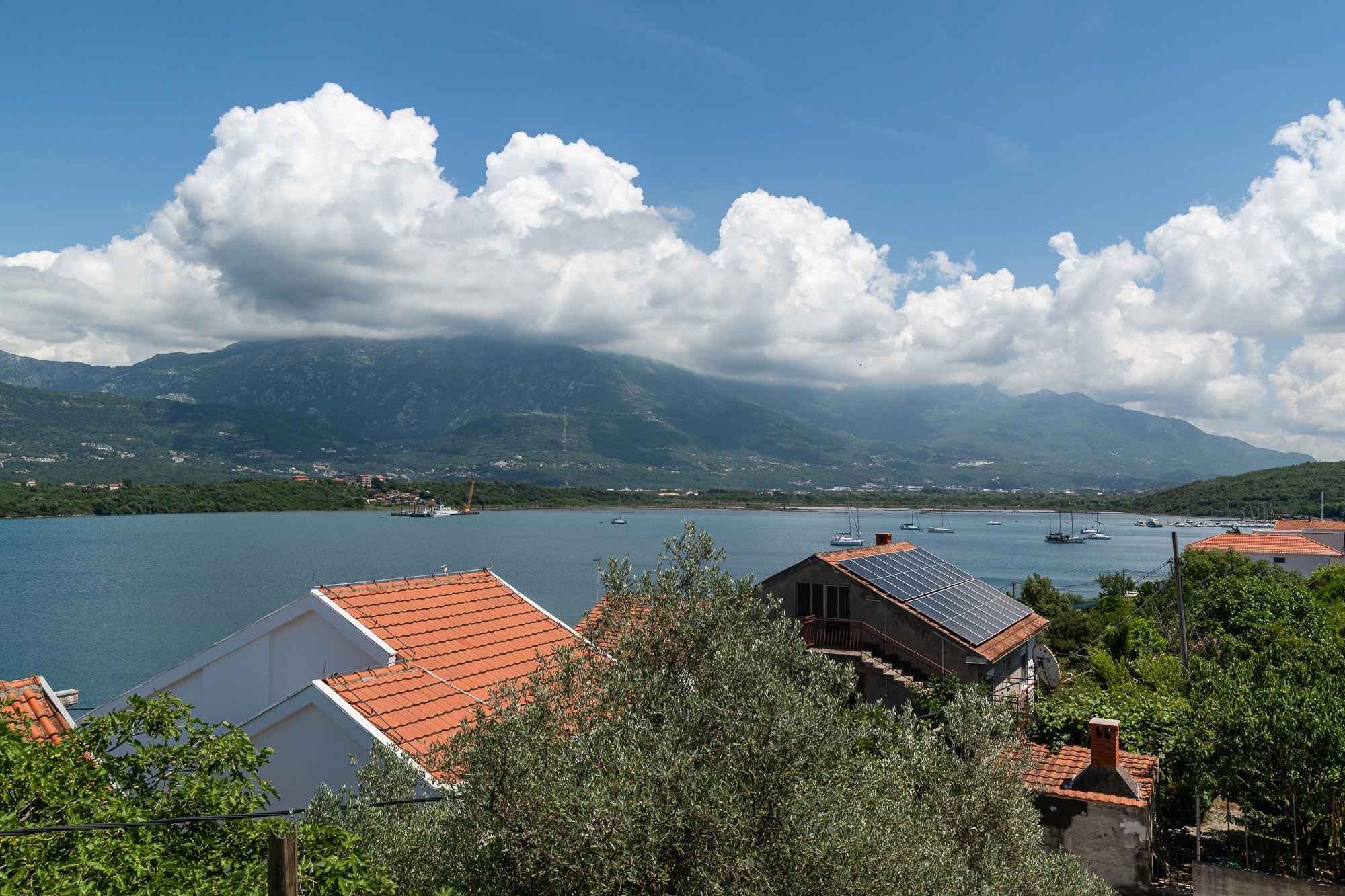  Image of House - 5 Bedrooms - 3 Bathrooms for Residential For Sale in Tivat-Djurasevici-Montenegro, Image 7