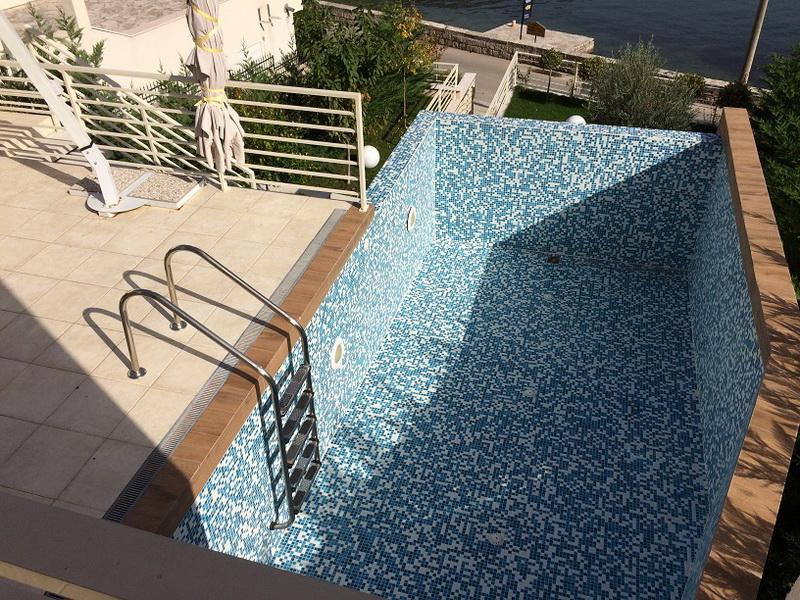 Image of House - 4 Bedrooms - 5 Bathrooms for Sale in Kotor-Stoliv-Montenegro, Image 14