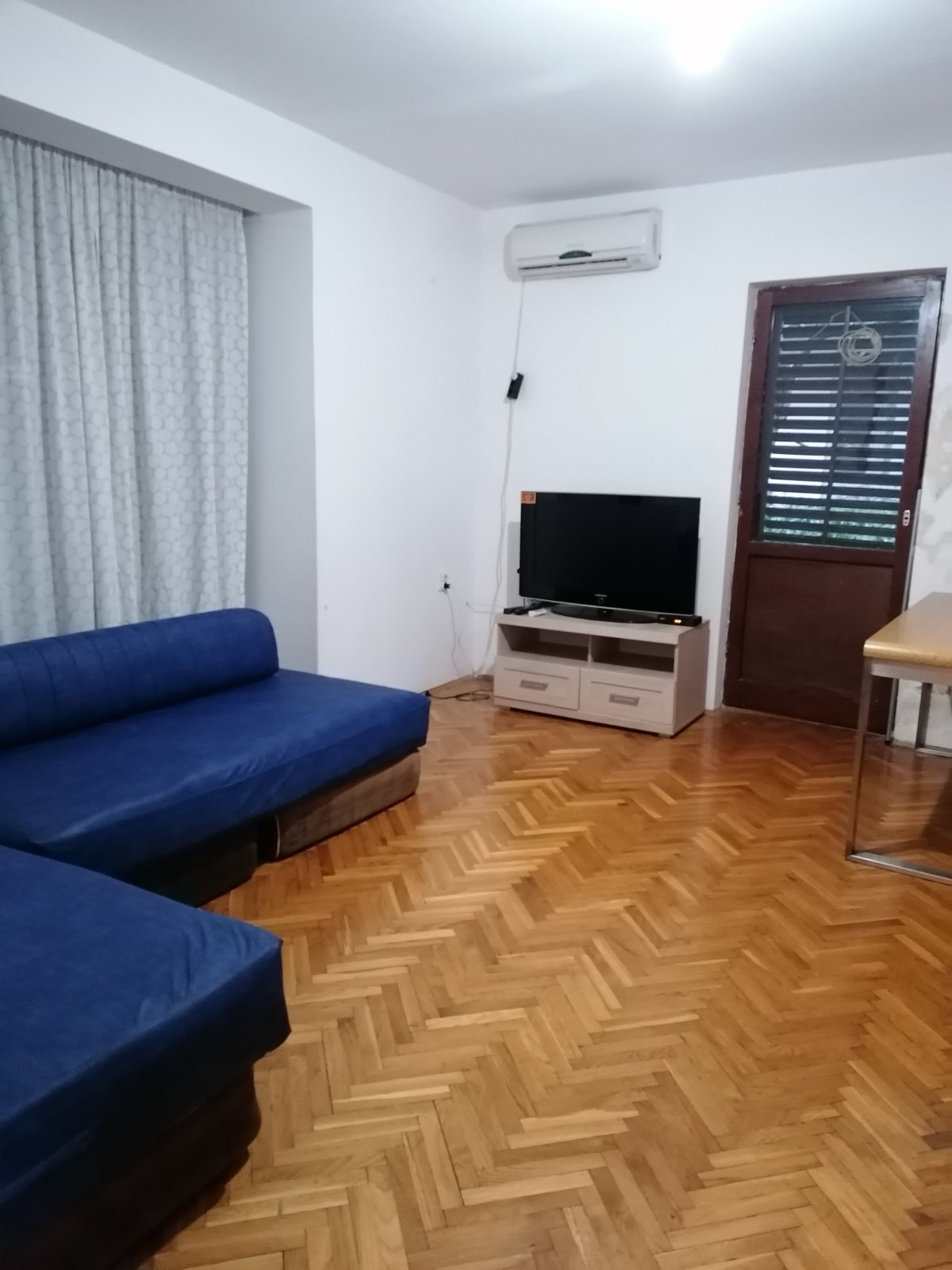 Image of House - 8 Bedrooms - 3 Bathrooms for Sale in Kotor-Prcanj-Montenegro, Image 10