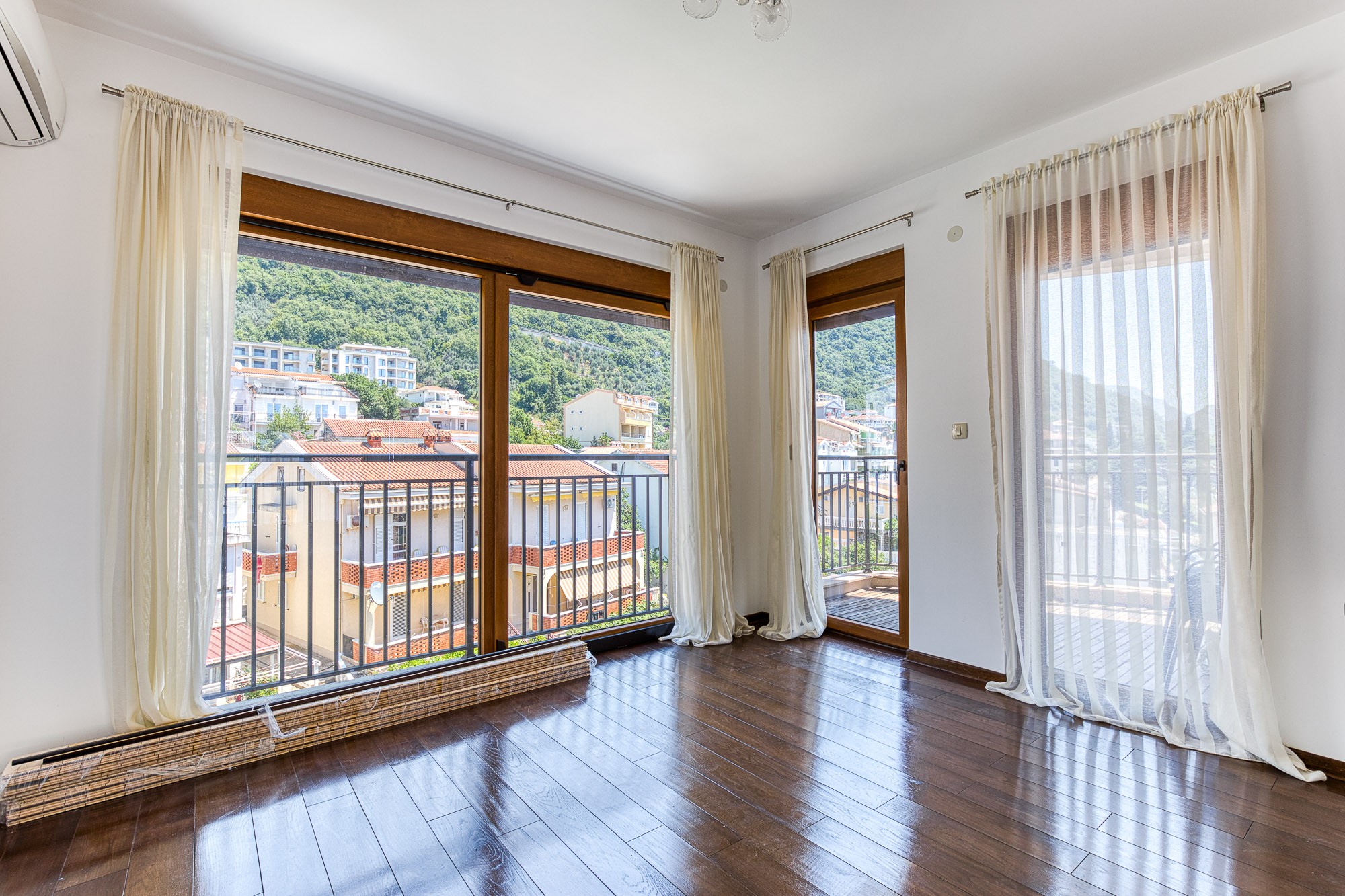 Image of Property - 3 Bedrooms - 3 Bathrooms for Sale in Budva-Petrovac-Montenegro, Image 14