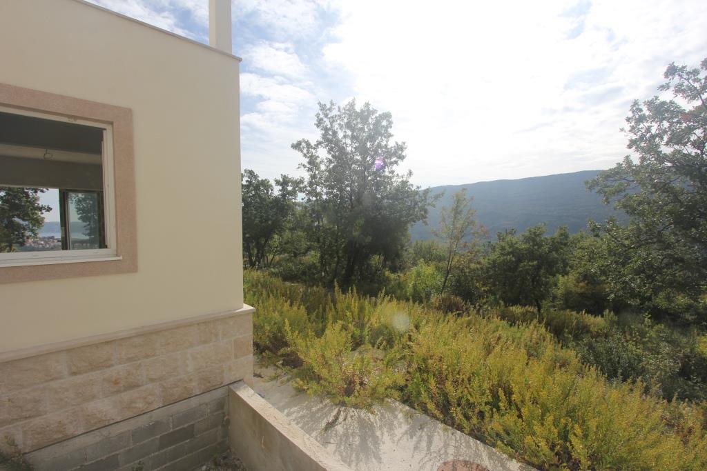 Image of House - 4 Bedrooms - 3 Bathrooms for Sale in Herceg-Novi-Herceg Novi-Montenegro, Image 14