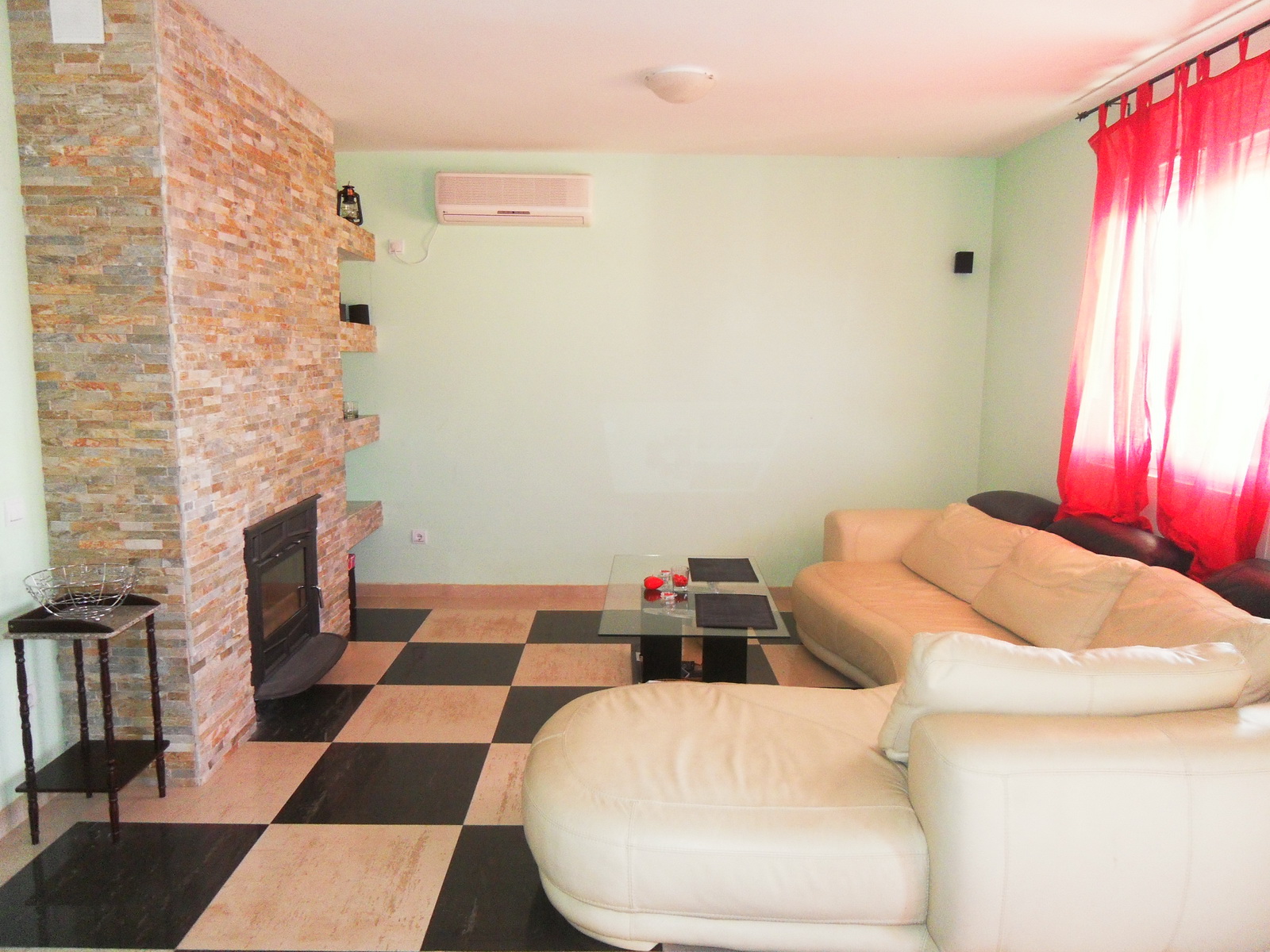 Image of House - 4 Bedrooms - 3 Bathrooms for Sale in Bar-Sutomore-Montenegro, Image 8