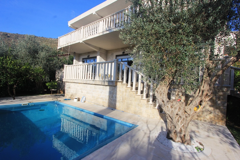 Image of House - 5 Bedrooms - 5 Bathrooms for Sale in Budva-Petrovac-Montenegro, Image 33