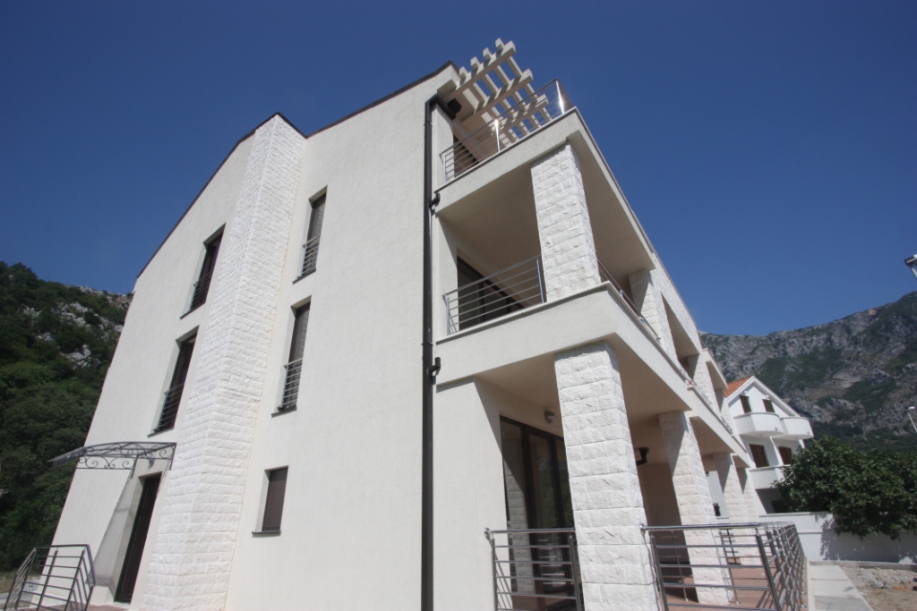 Image of Villa - 11 Bedrooms for Sale in Kotor-Kotor-Montenegro, Image 6