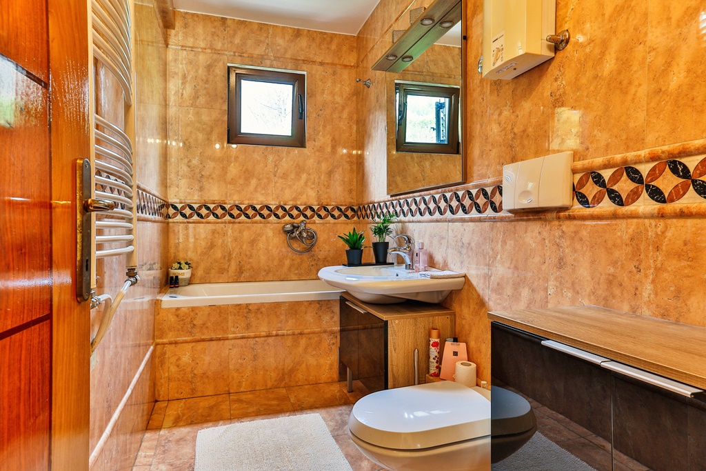 Image of Apartment - 3 Bedrooms - 3 Bathrooms for Sale in Budva-Budva-Montenegro, Image 18