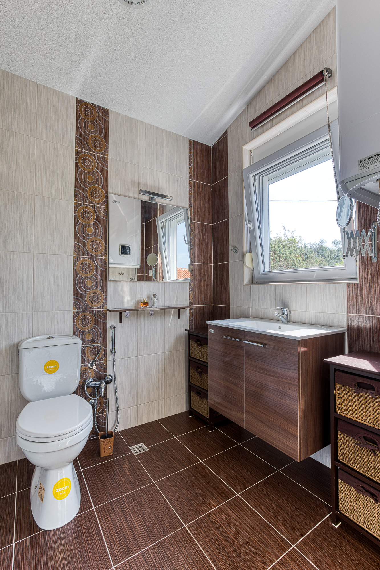 Image of House - 5 Bedrooms - 5 Bathrooms for Sale in Herceg-Novi-Montenegro, Image 18