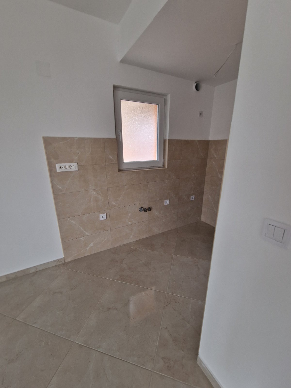 Image of Apartment in new building - 3 Bedrooms - 2 Bathrooms for Sale in Herceg-Novi-Igalo-Montenegro, Image 3