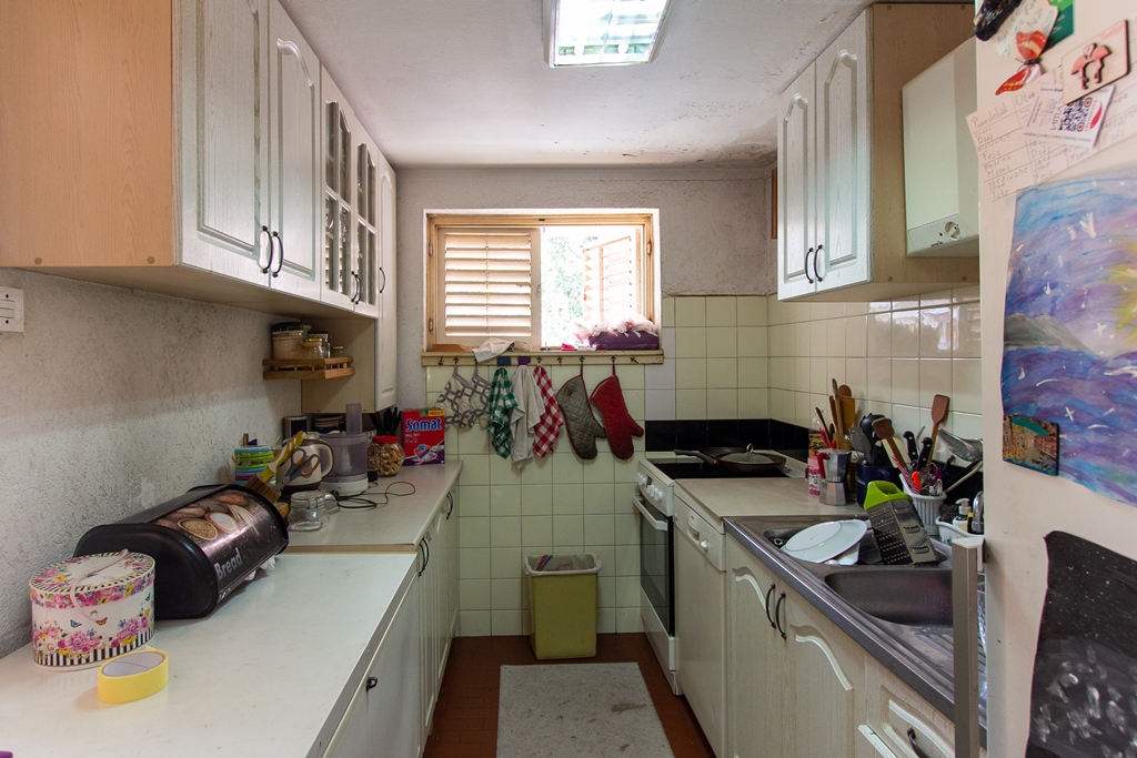 Image of Apartment - 3 Bedrooms - 2 Bathrooms for Sale in Budva-Budva-Montenegro, Image 6