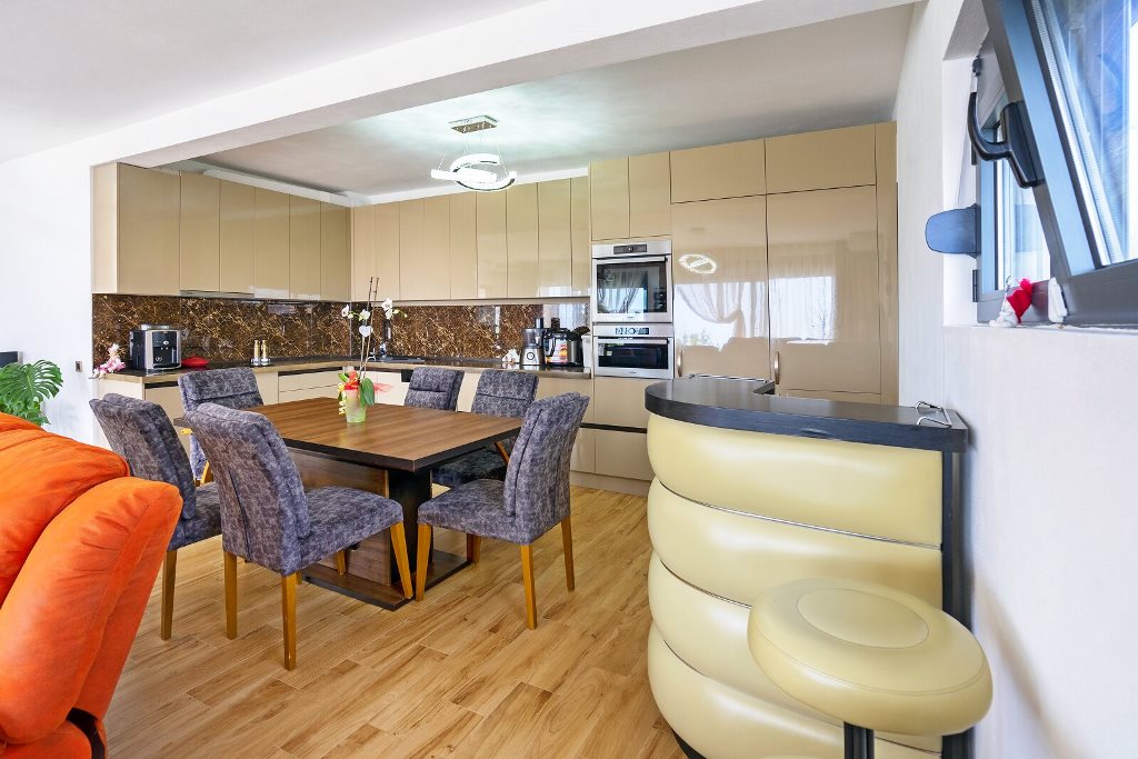 Image of Villa - 4 Bedrooms - 3 Bathrooms for Sale in Bar-Bar-Montenegro, Image 13