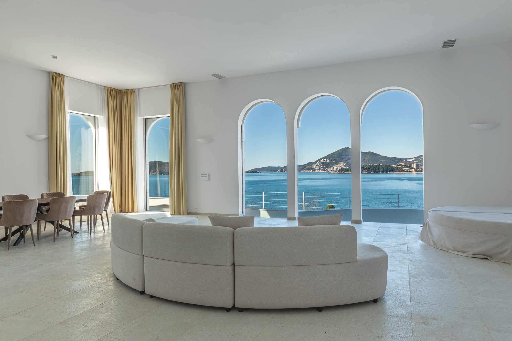 Image of Villa - 4 Bedrooms for Sale in Budva-Kamenovo-Montenegro, Image 6