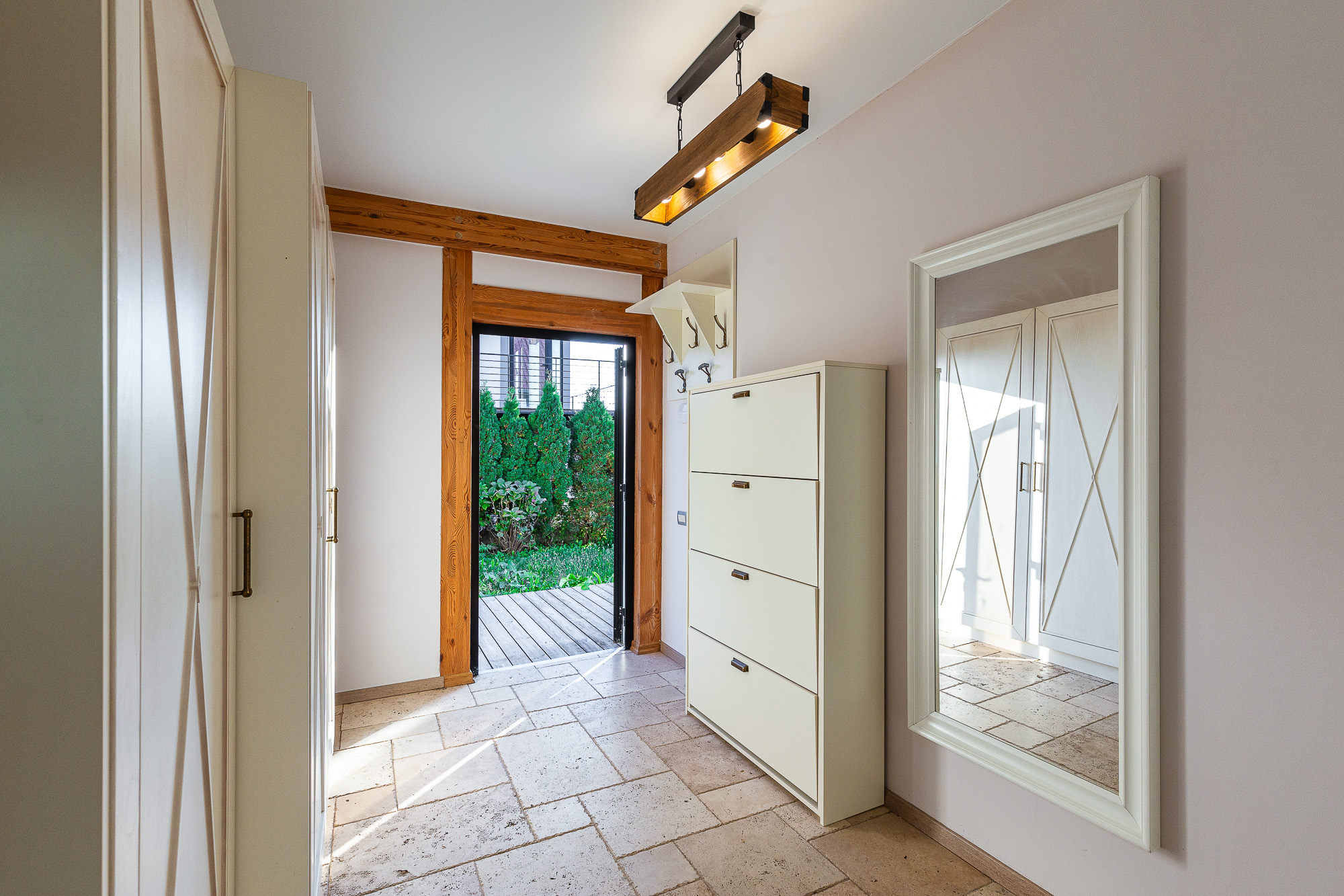 Image of House - 3 Bedrooms - 3 Bathrooms for Sale in Tivat-Tivat-Montenegro, Image 8