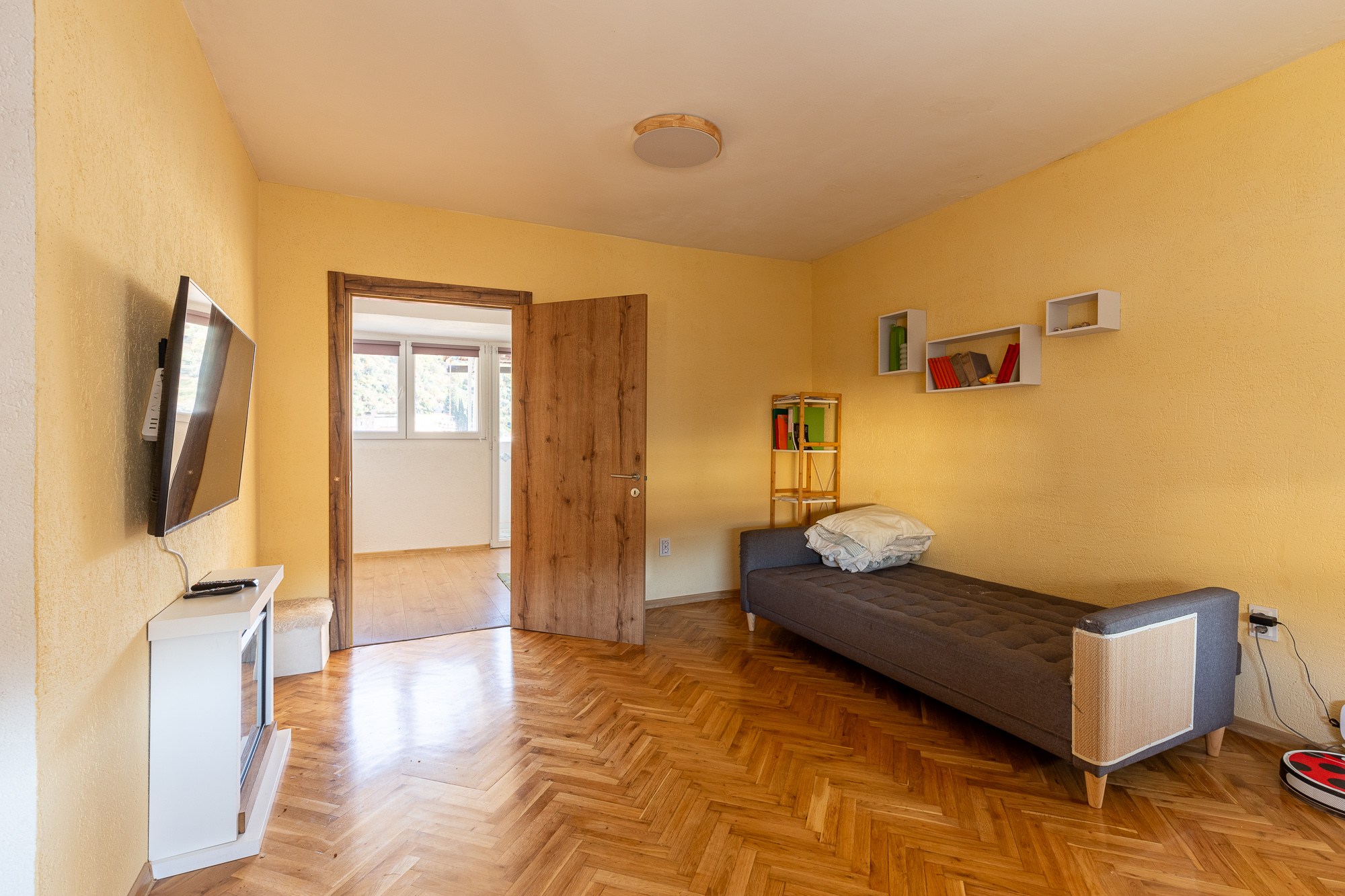 Image of Apartment - 2 Bedrooms - 1 Bathrooms for Sale in Budva-Budva-Montenegro, Image 16