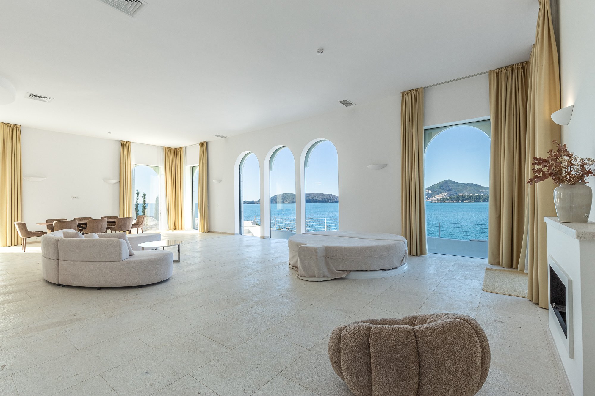 Image of Villa - 4 Bedrooms for Sale in Budva-Kamenovo-Montenegro, Image 45