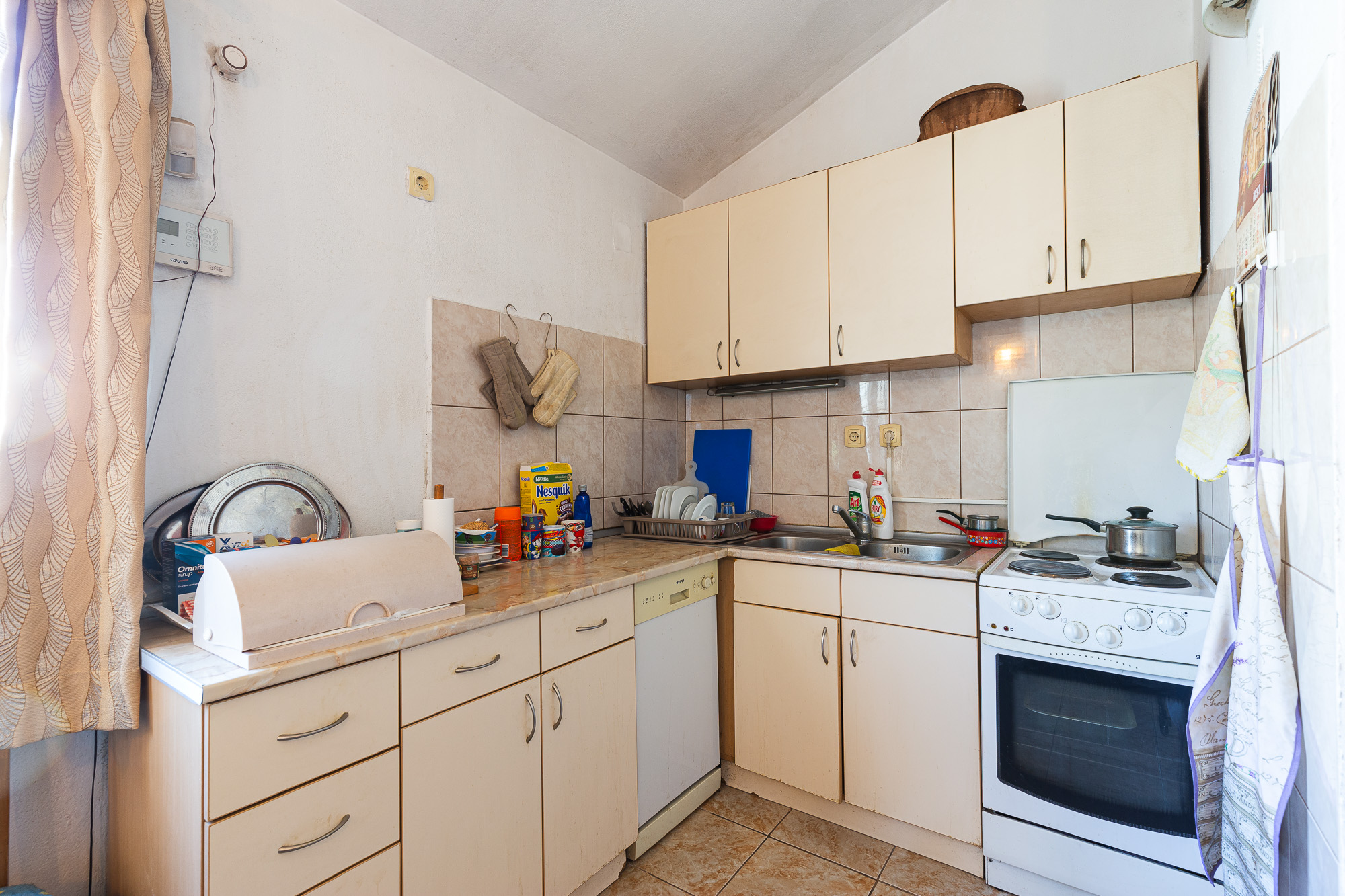 Image of Townhouse - 4 Bedrooms - 4 Bathrooms for Sale in Budva-Budva-Montenegro, Image 6