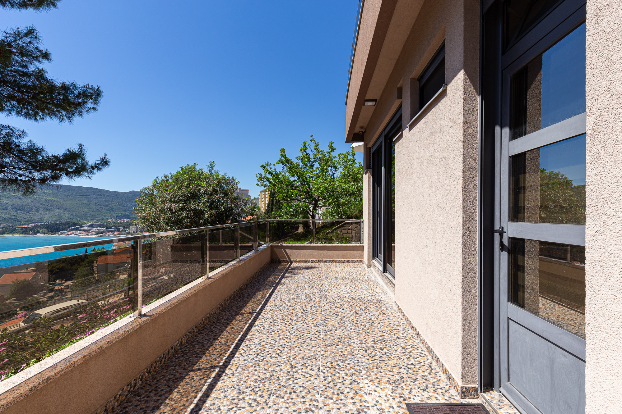 Image of Villa - 4 Bedrooms - 4 Bathrooms for Sale in Herceg-Novi-Herceg Novi-Montenegro, Image 1