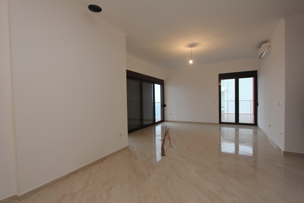 Image of Apartment - 3 Bedrooms - 4 Bathrooms for Sale in Bar-Bar-Montenegro, Image 31