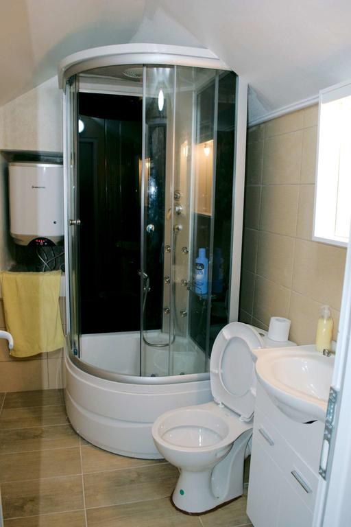 Image of House - 5 Bedrooms - 2 Bathrooms for Sale in Kotor-Kotor-Montenegro, Image 5