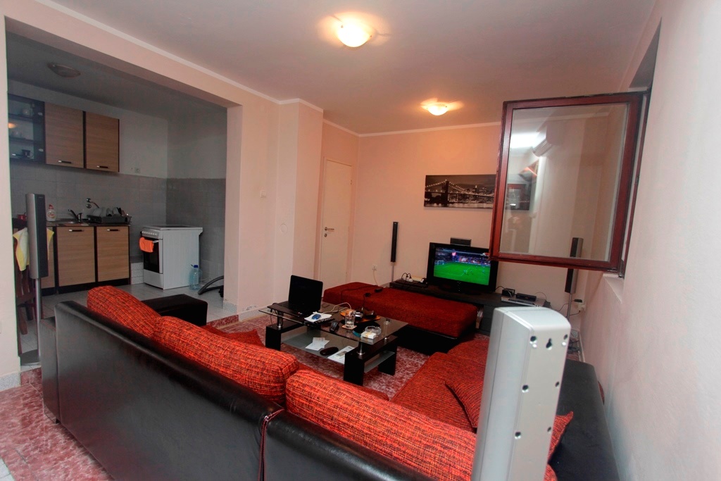 Image of House - 4 Bedrooms - 2 Bathrooms for Sale in Herceg-Novi-Herceg Novi-Montenegro, Image 10