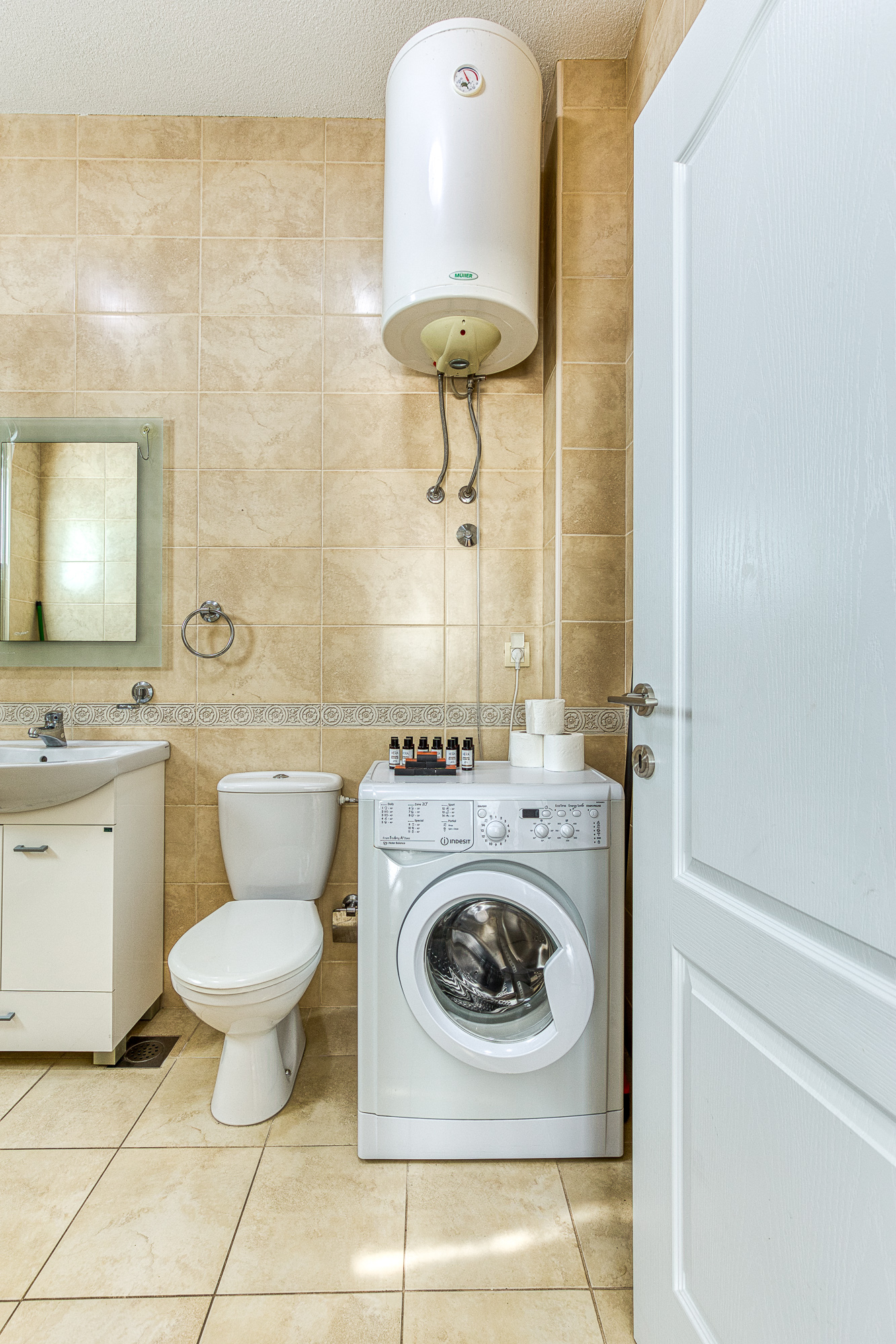 Image of Apartment - 2 Bedrooms - 2 Bathrooms for Sale in Budva-Becici-Montenegro, Image 17