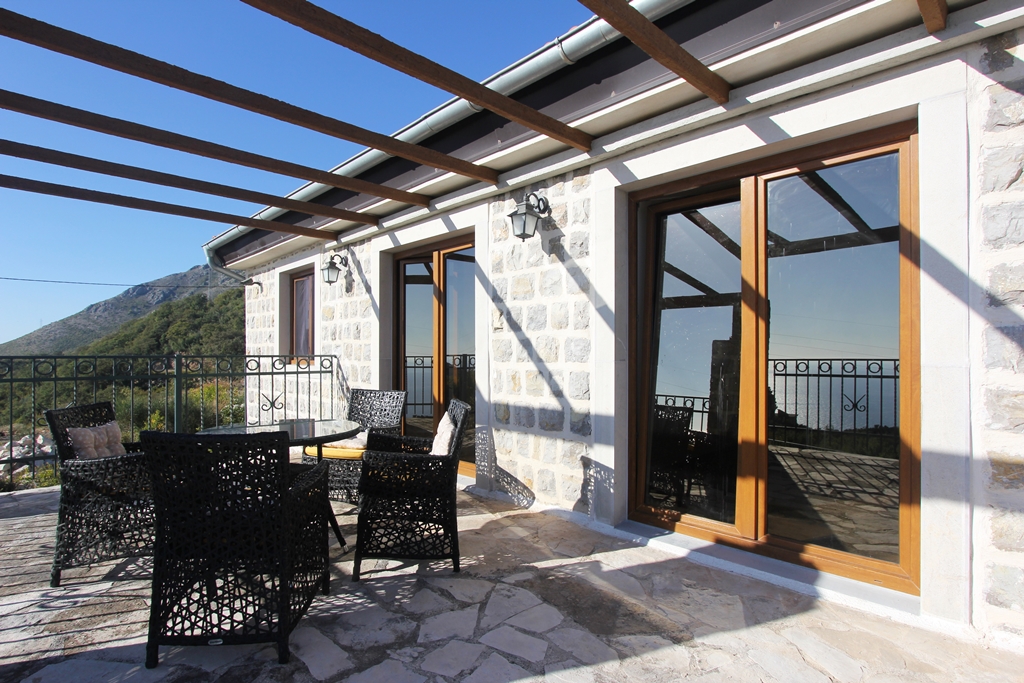 Image of Villa - 6 Bedrooms - 4 Bathrooms for Sale in Budva-Petrovac-Montenegro, Image 3